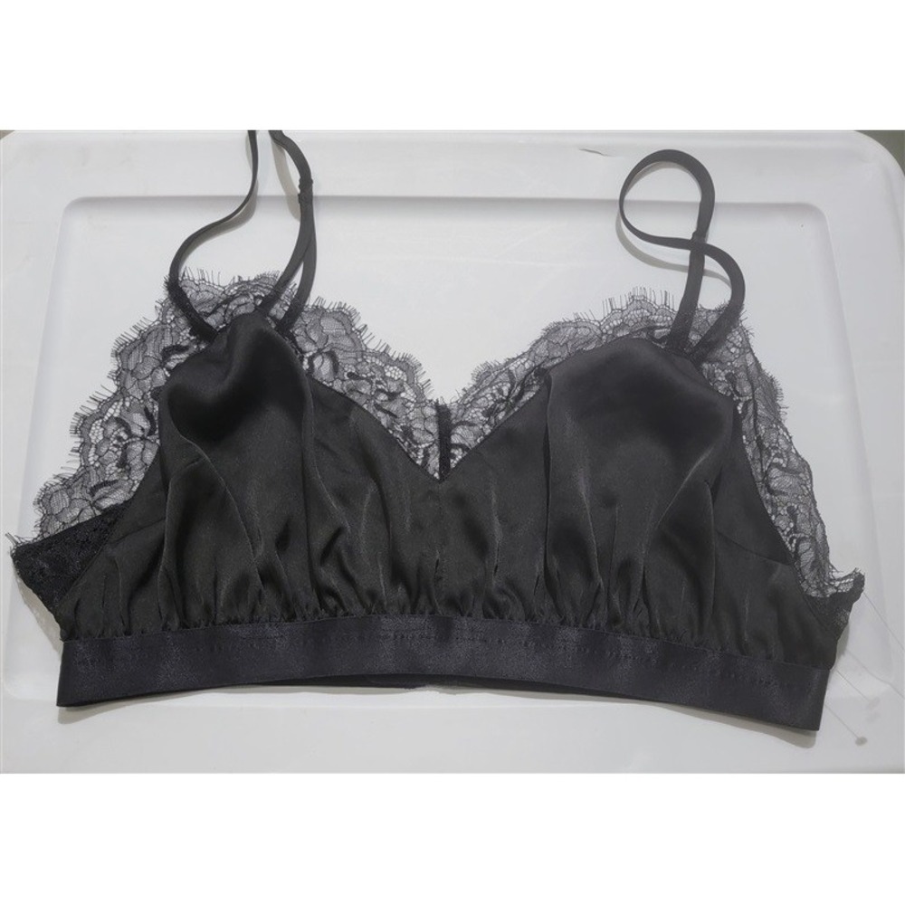 NWOT Fashion To Figure 1 Black Bralette Eyelash Lace 120550